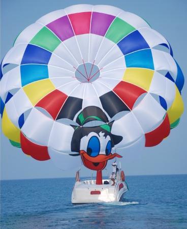 Chute Em' Up Parasailing