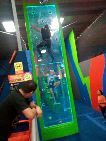 Flyers Jump & Fun