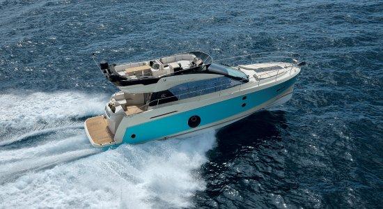 Active Yacht Club by Yates d'Or