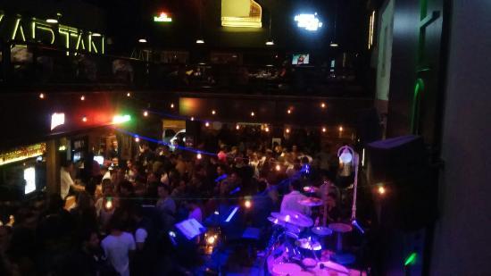 Kapitan Food & Music Bar