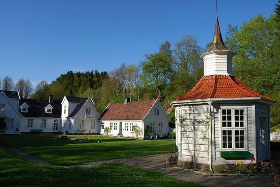 Casa solariega Alvøen