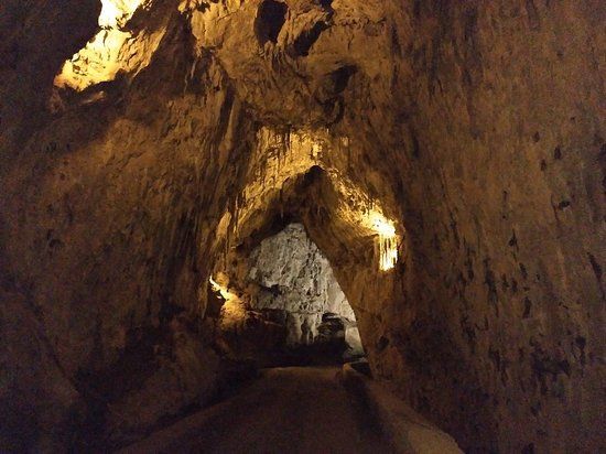 Cuevona de Cuevas del Agua
