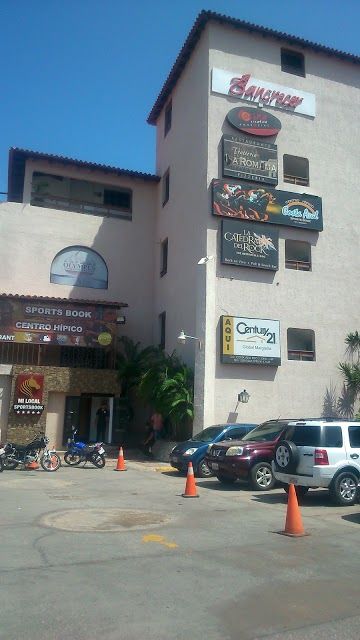 Costa Azul Mall