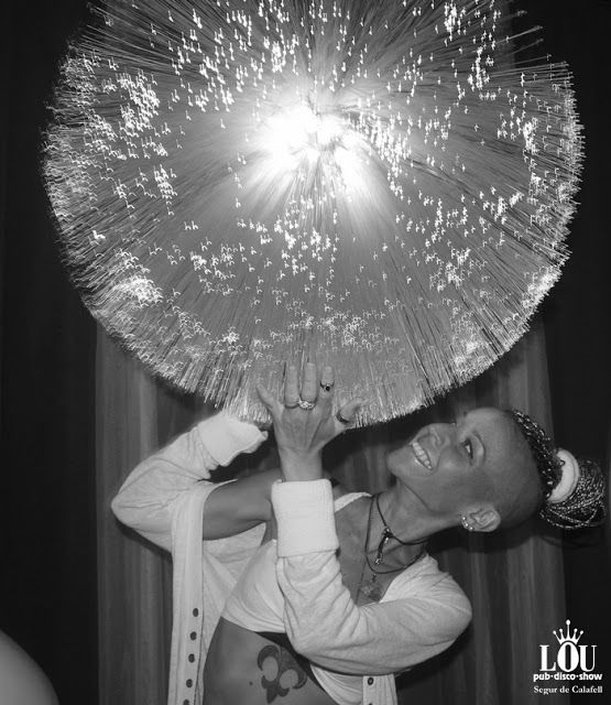 LOU pub-disco-show