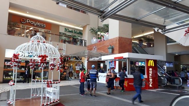 Centro Comercial Los Proceres