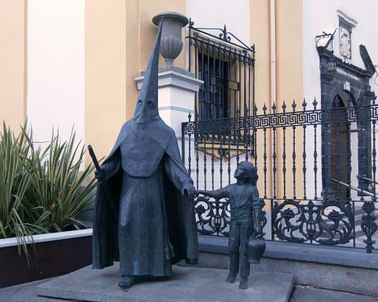 Monumento a la Semana Santa ceutí