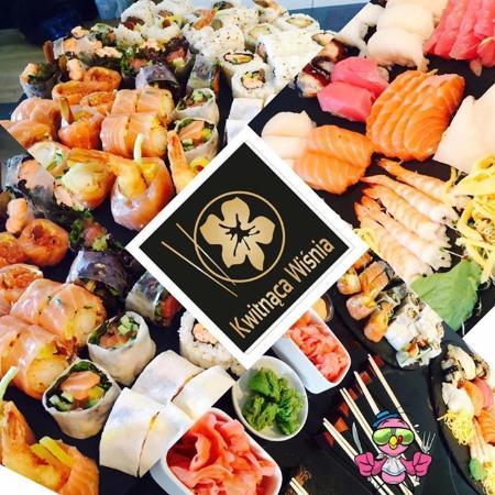 Kwitnaca Wisnia Sushi