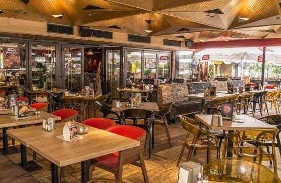 Happy Bar and Grill