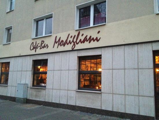 Cafe Modigliani