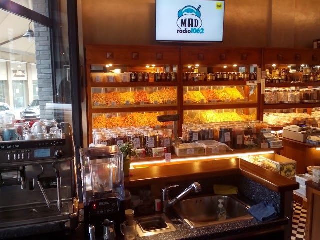 Adams Cafe