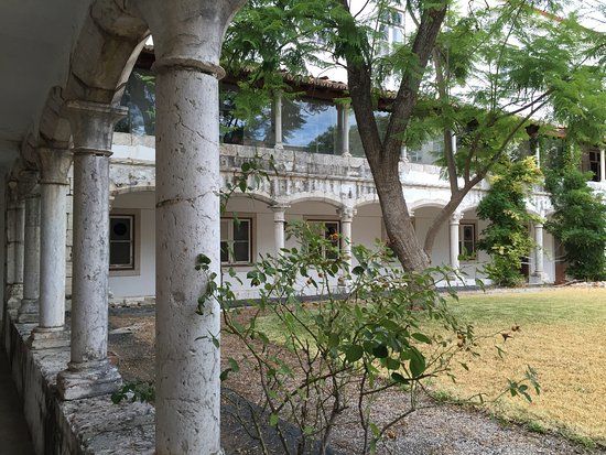 Mosteiro de São Dinis