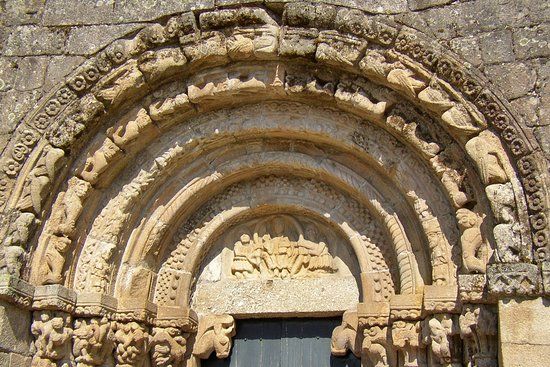 Mosteiro De Bravaes