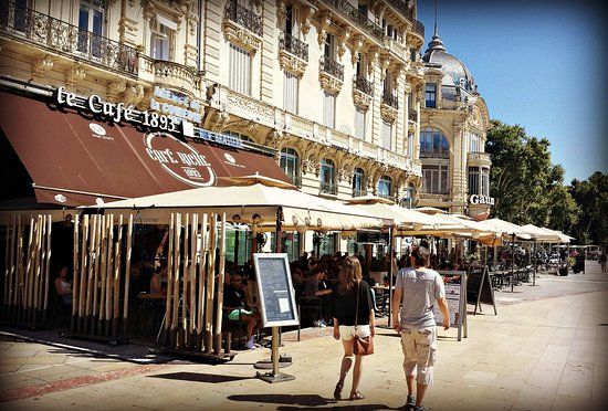 Le Cafe Riche
