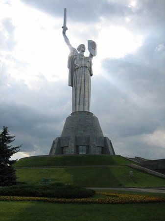 Estatua de la Madre Patria