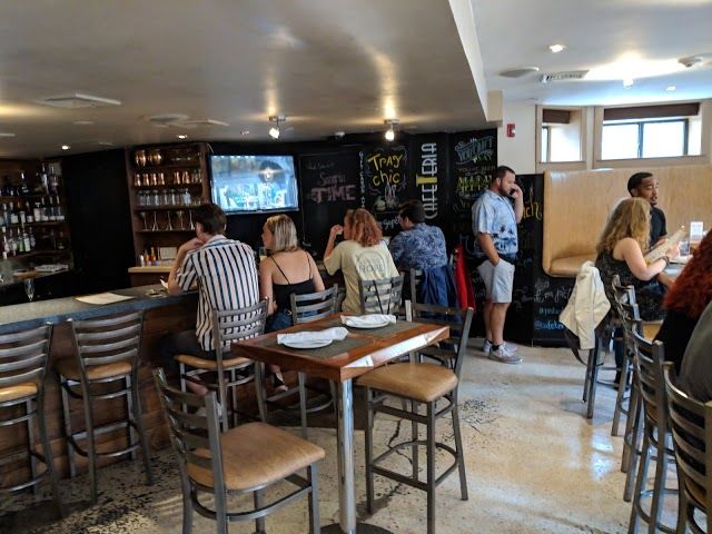 Cafeteria Boston