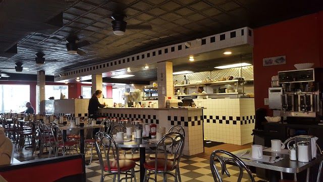 Mul's Diner