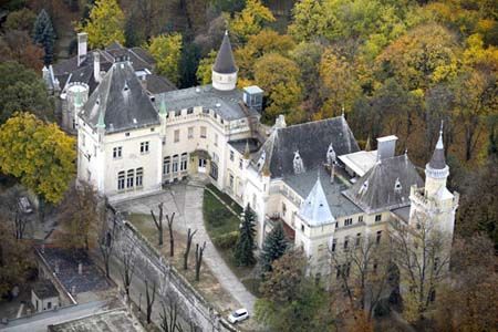 Torley Mansion
