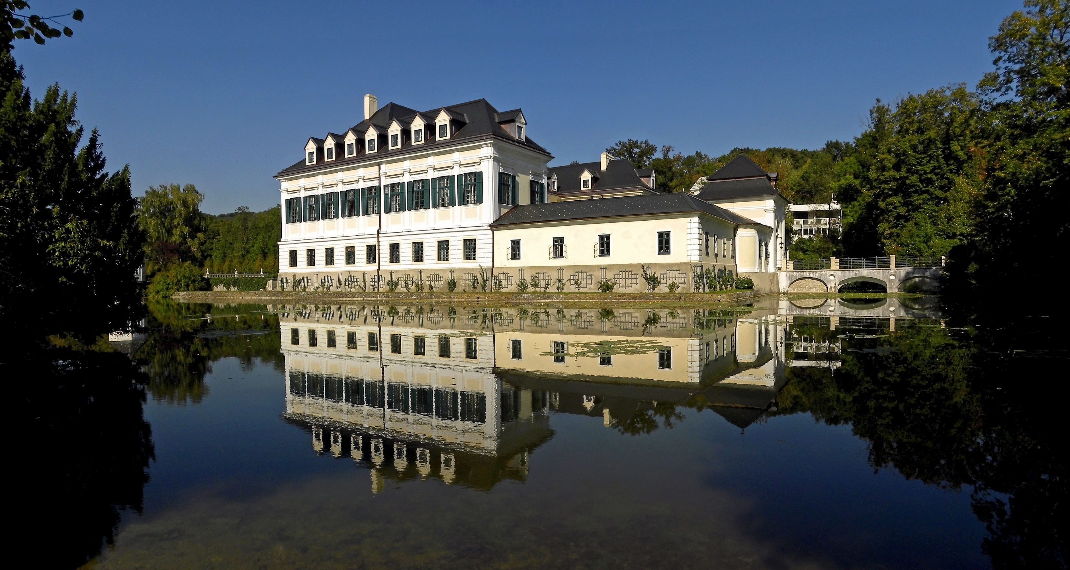 Laudon Palace