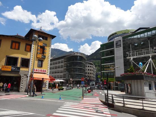 Cca - Centre Comercial Andorrà
