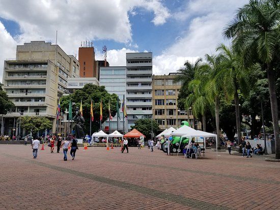 Bolivar Plaza
