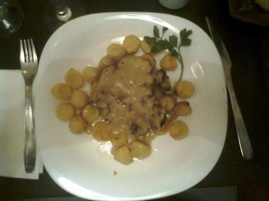 Iruya Resto Bar