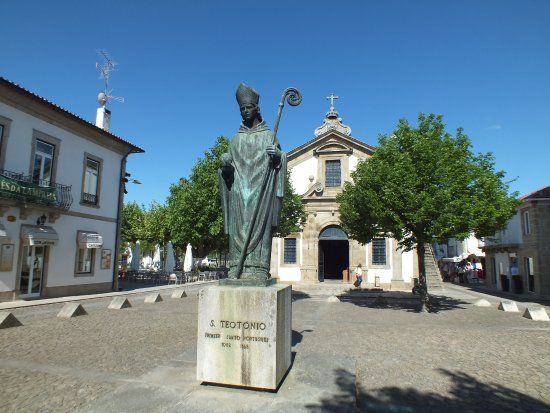 ESTÁTUA DE São Teotónio