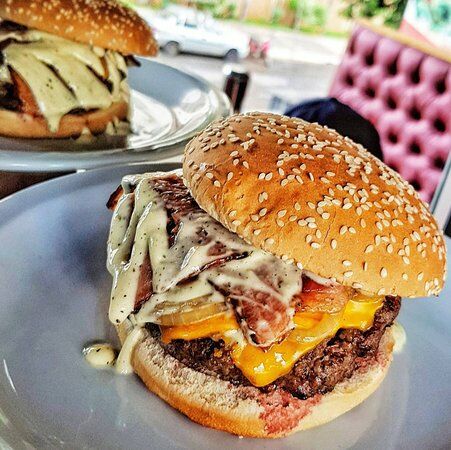 Lifebox Burger Gourmet