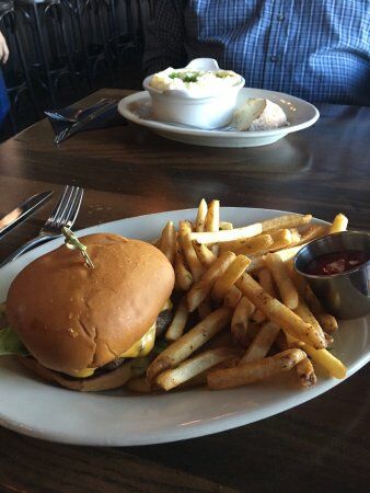 Murphy's Kitchen & Tap